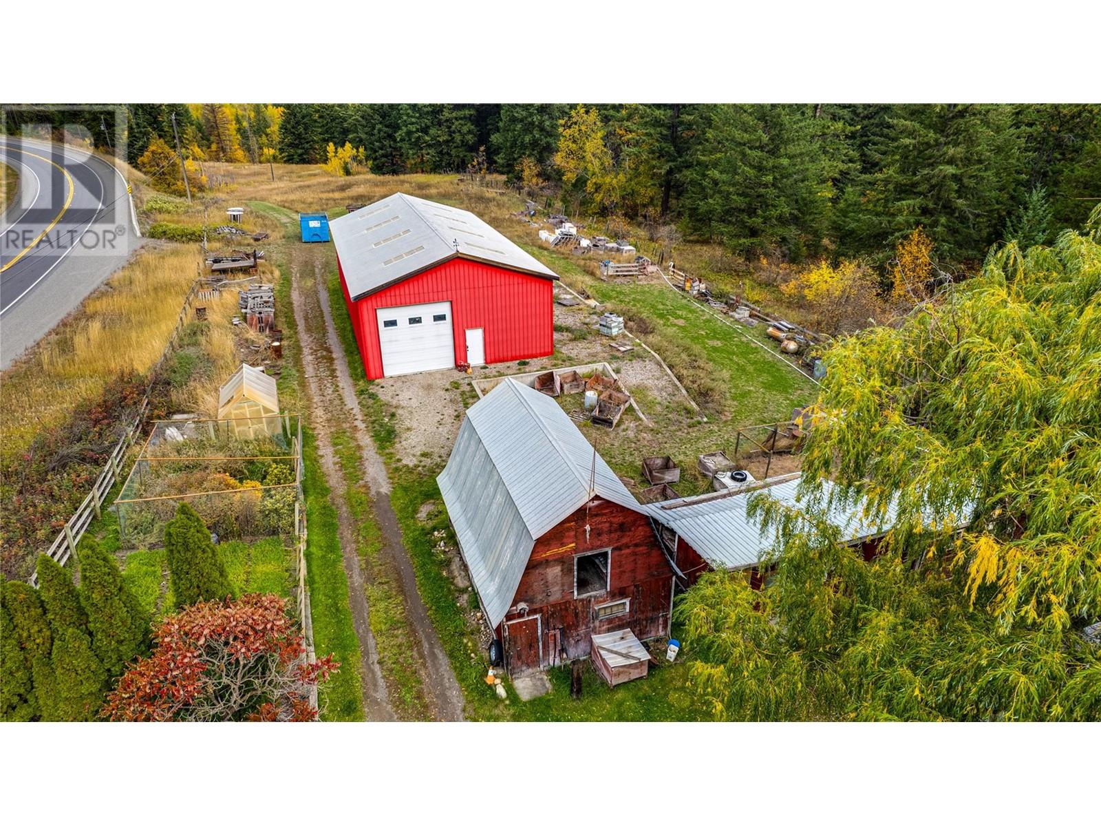 2860 Highway 97 North, falkland, British Columbia