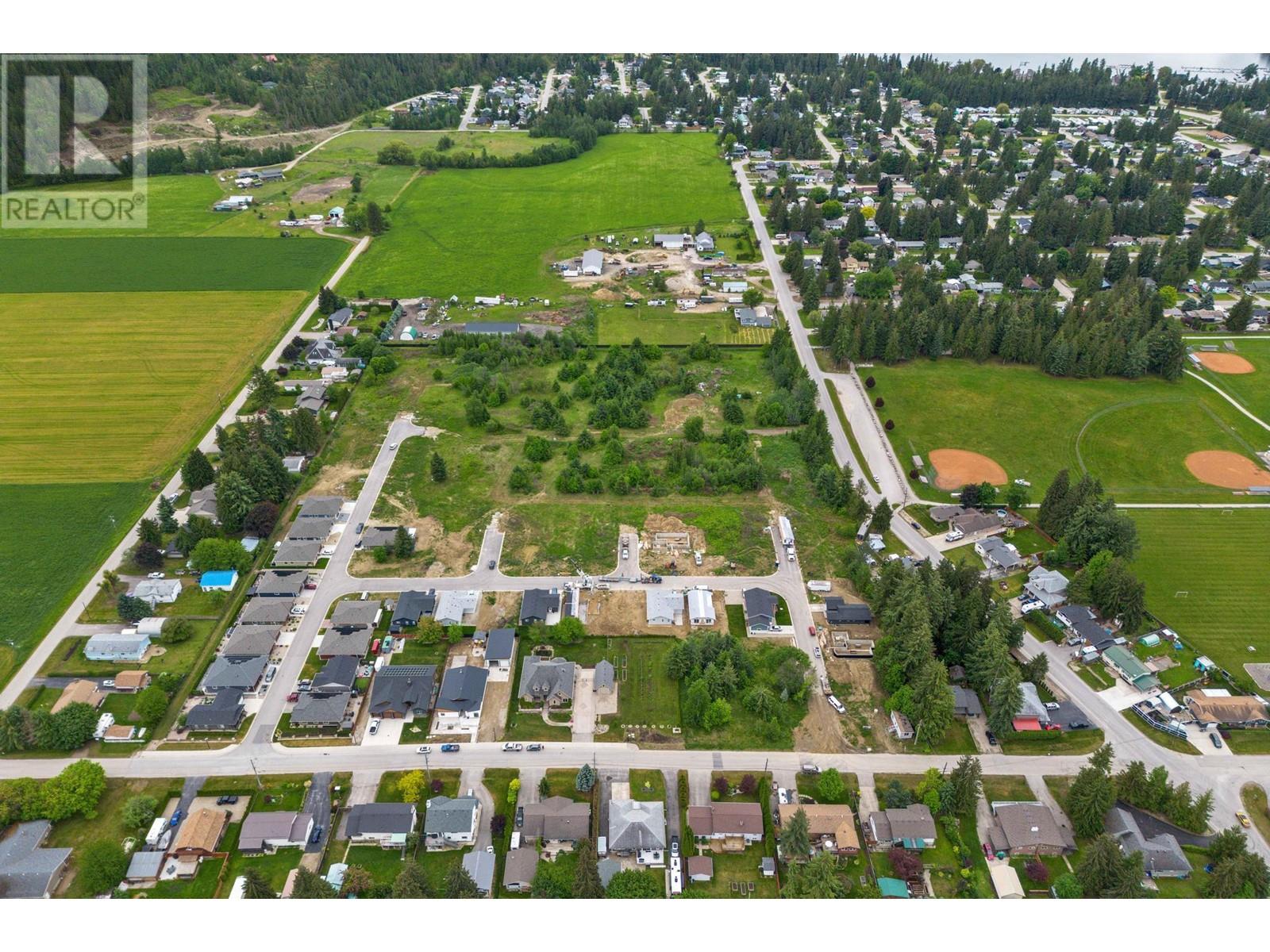 1125 Nootka Way Lot# 36, sicamous, British Columbia