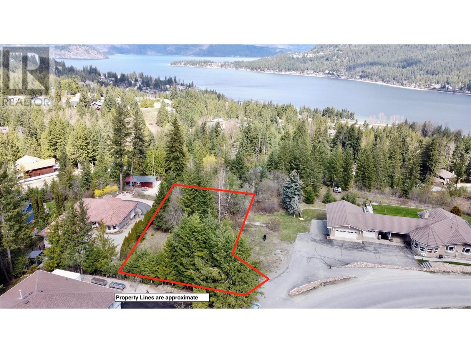 Lot 24 Golf Course Drive, blind bay, British Columbia