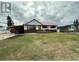 1509 108 Avenue, dawson creek, British Columbia