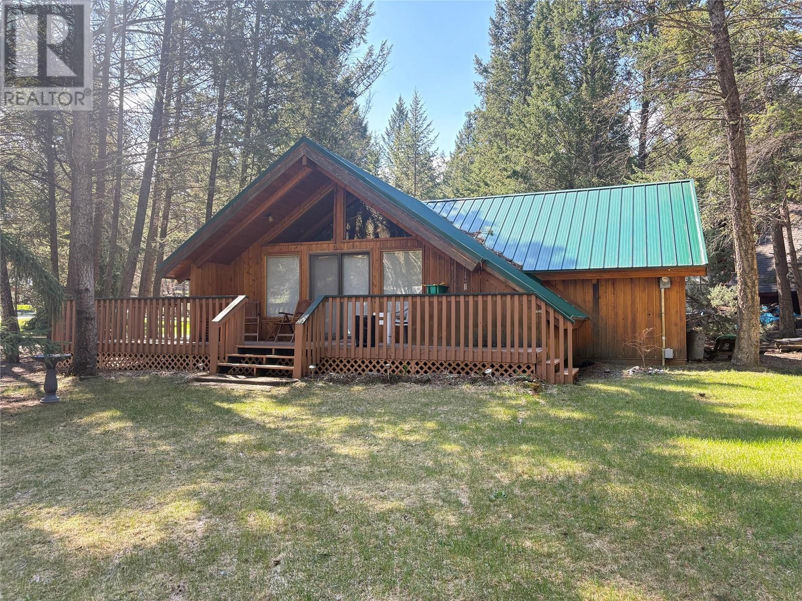 1037 Ridge Way, windermere, British Columbia