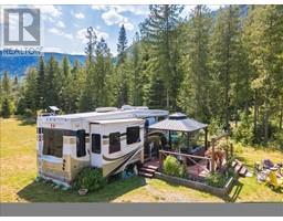 1025 ALEXANDER GRAVEL PIT Road, cooper creek, British Columbia