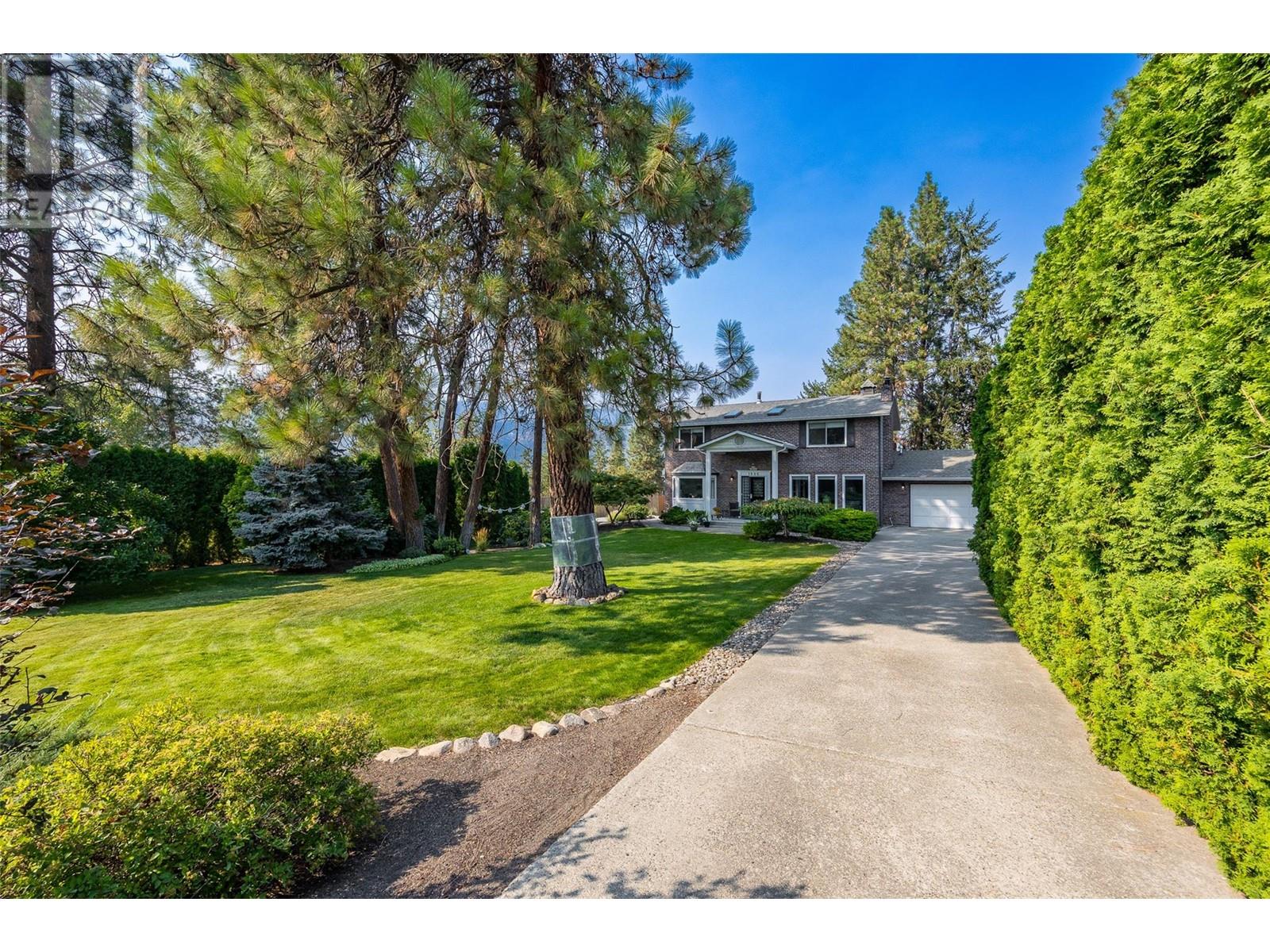 1996 Tomat Avenue, kelowna, British Columbia