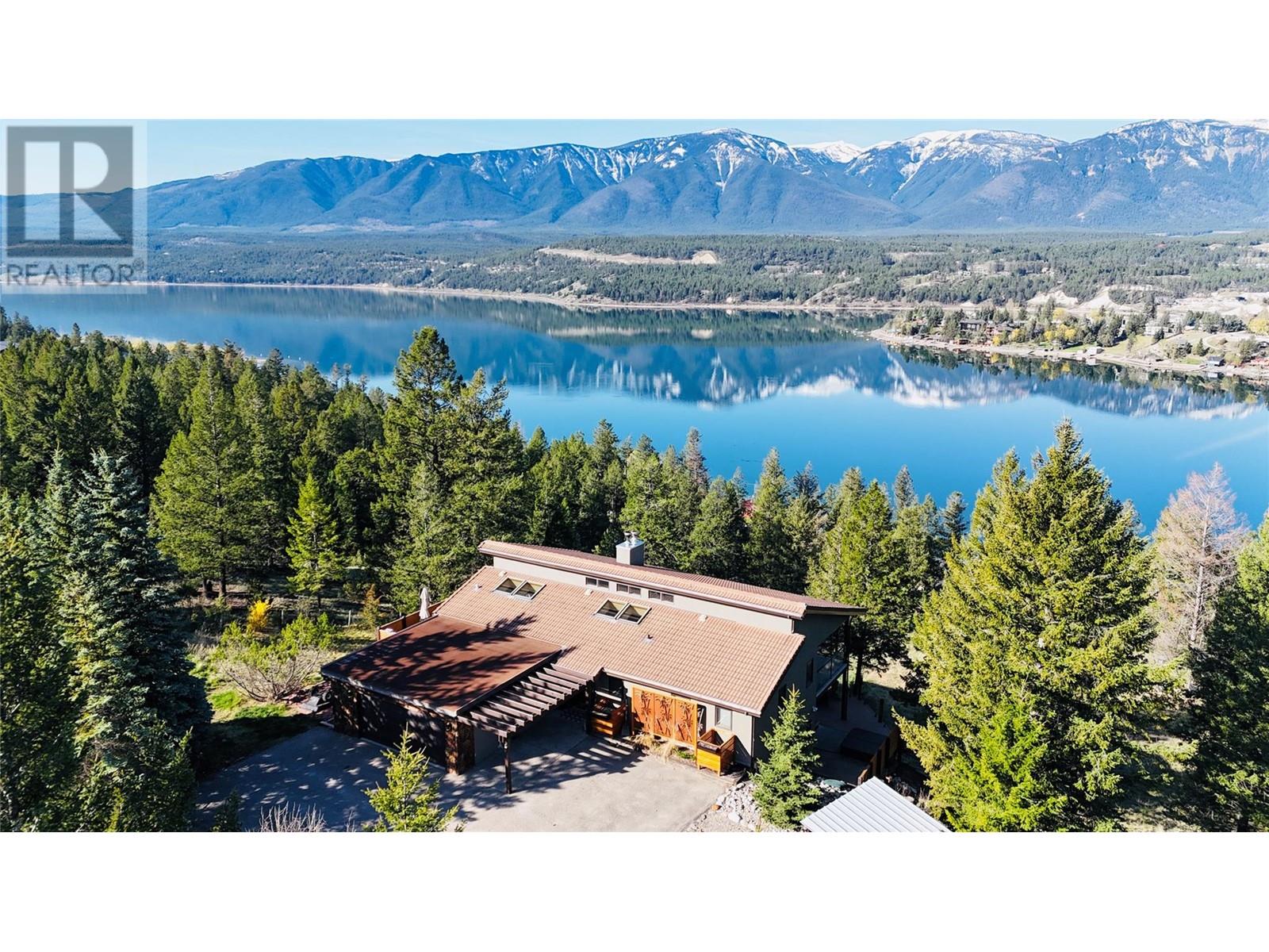 771 Lakeview Drive, windermere, British Columbia