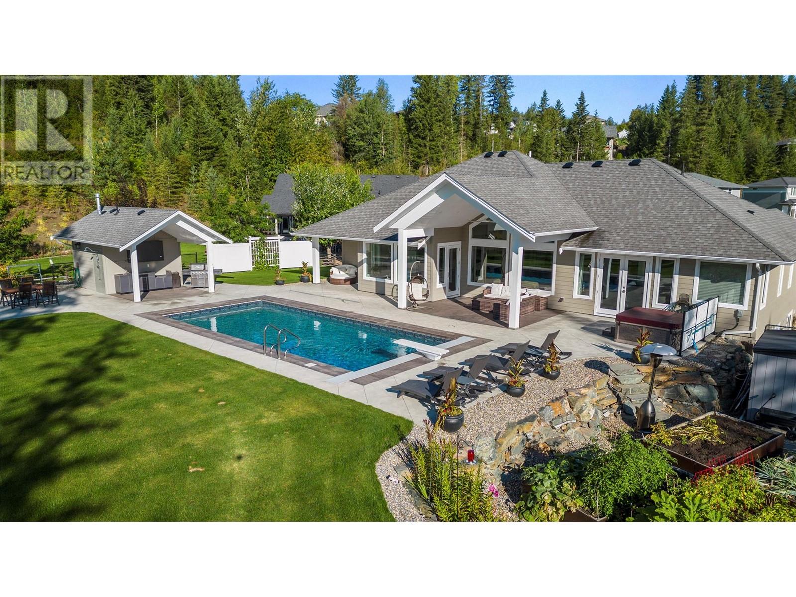 2518 Valley Place, blind bay, British Columbia