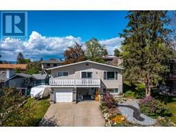1007 33 Avenue, vernon, British Columbia