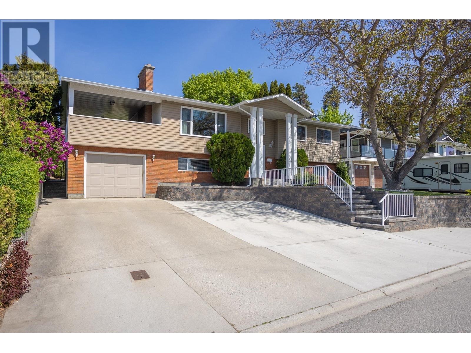 1714 Sonora Drive, kelowna, British Columbia