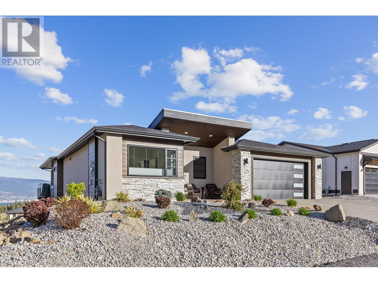 17511 Sanborn Street, summerland, British Columbia