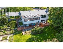 1811 9 Avenue SE, salmon arm, British Columbia