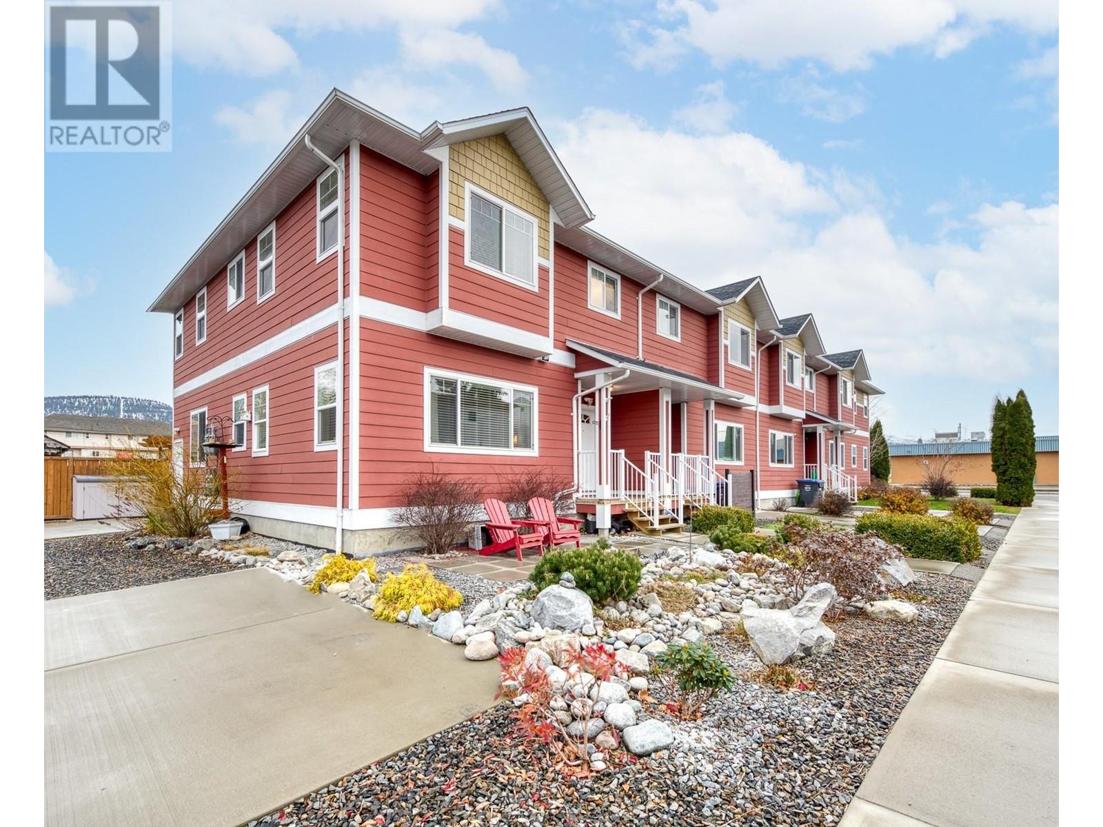 294 BASSETT Street, penticton, British Columbia
