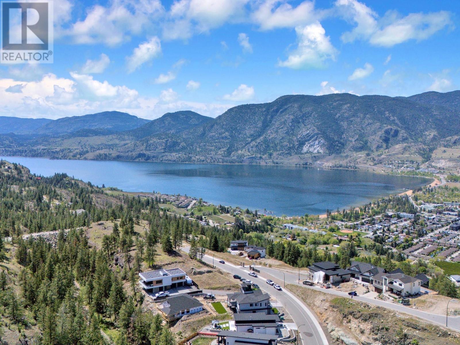 3331 EVERGREEN Drive Unit# 106, penticton, British Columbia