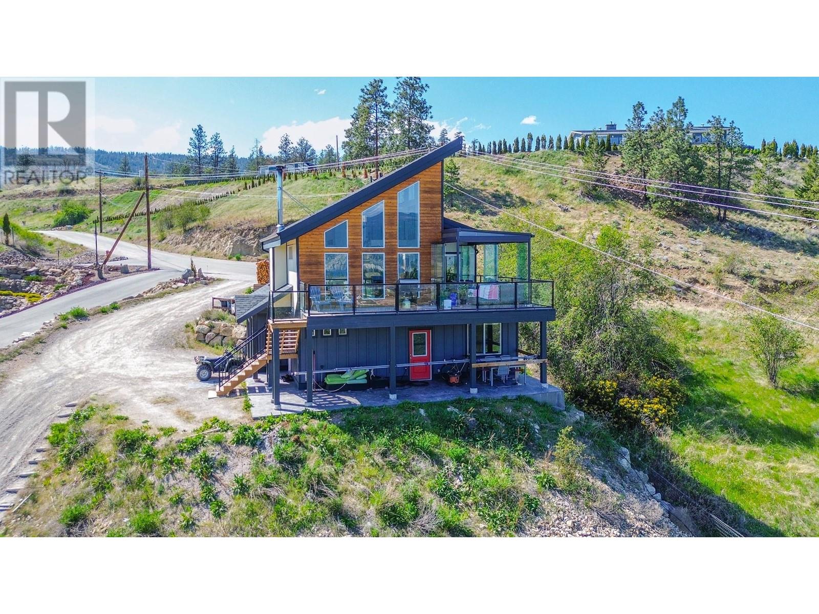 9003 Gilman Road, summerland, British Columbia