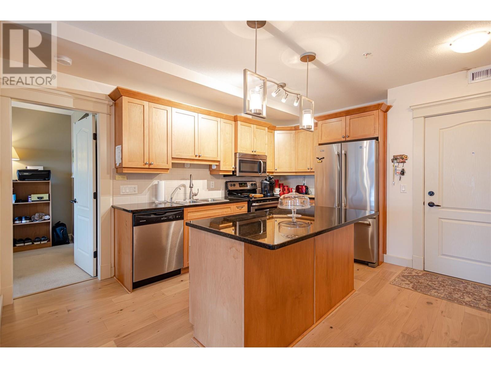 2070 Boucherie Road Unit# 312, west kelowna, British Columbia