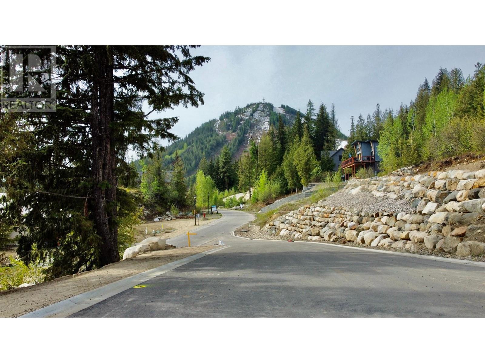 106 Topping Terrace, rossland, British Columbia