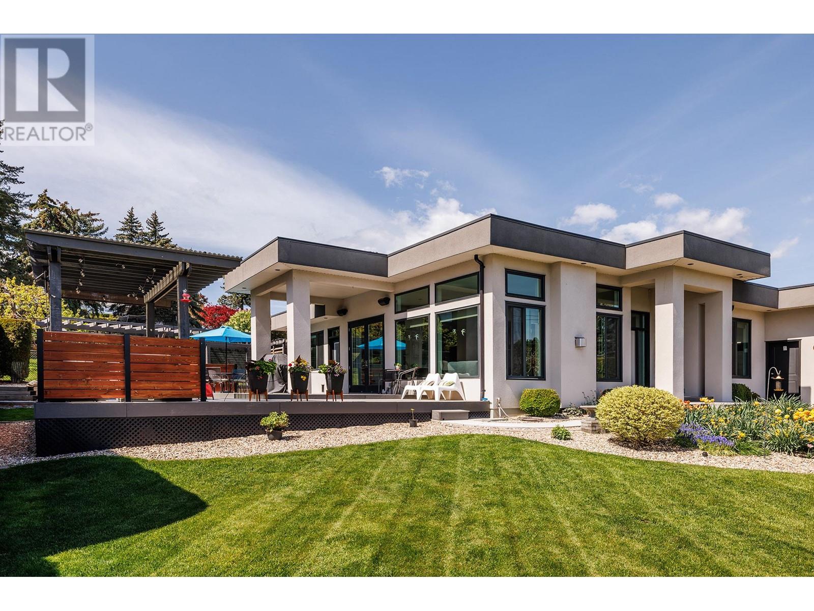 2904 Weatherhill Road, west kelowna, British Columbia