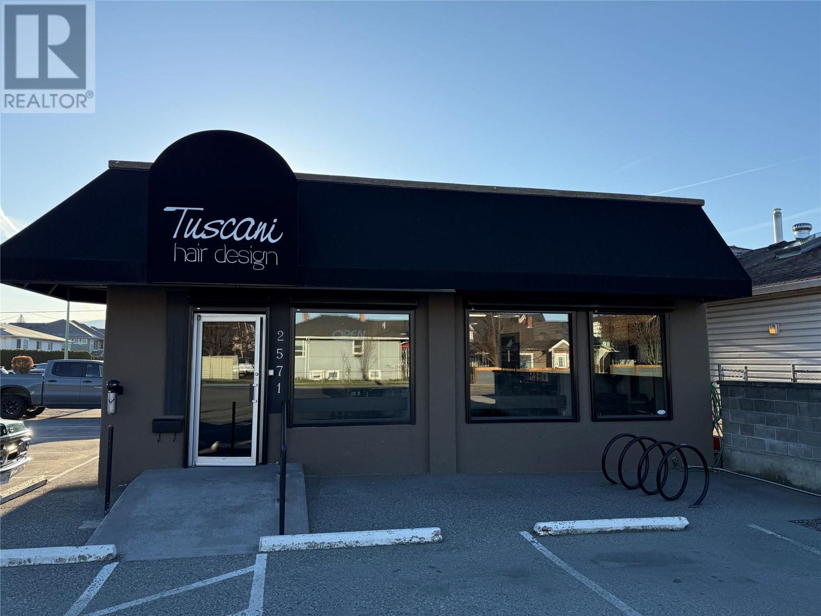 2571 Richter Street, kelowna, British Columbia