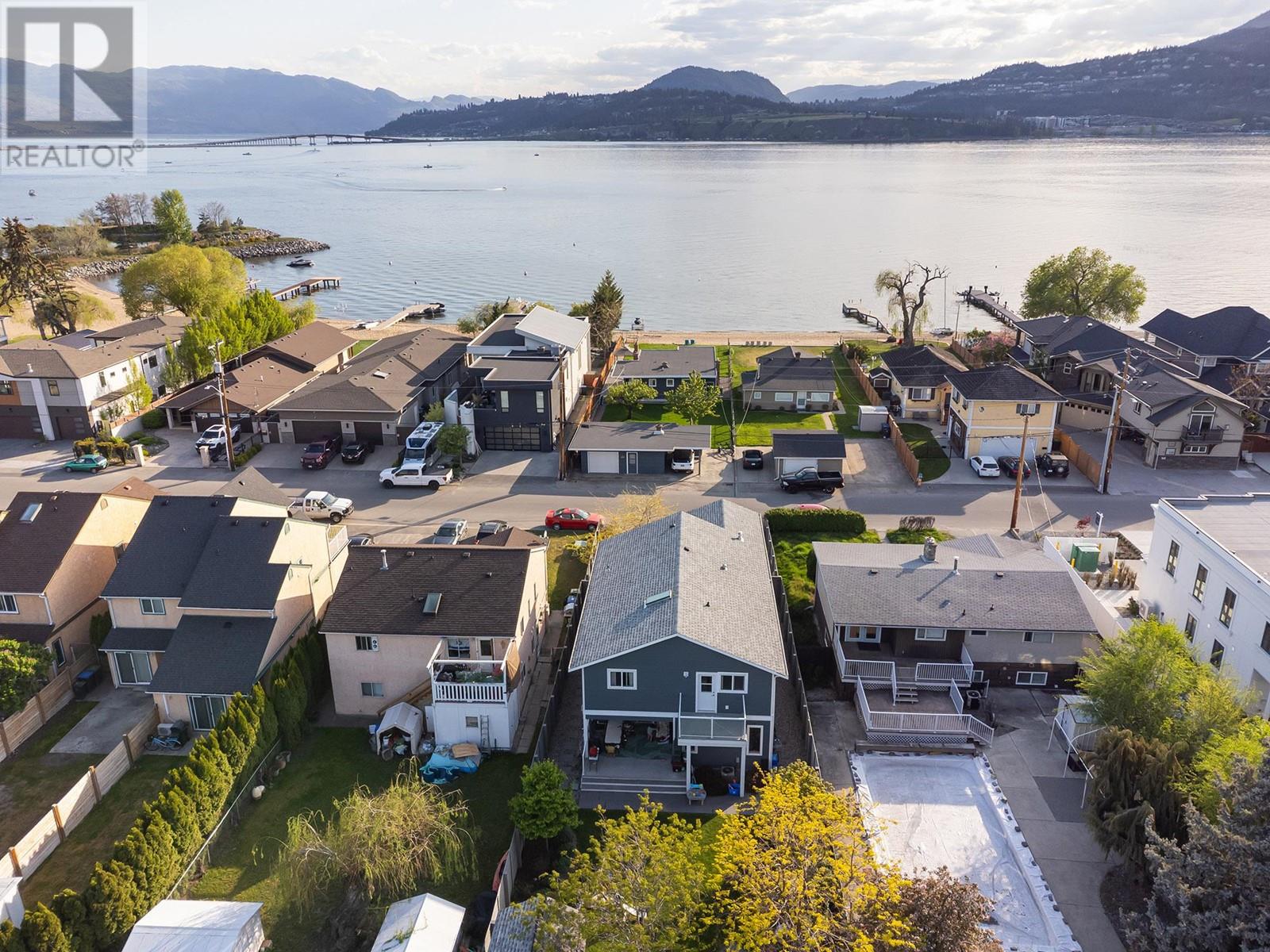 969 Manhattan Drive, kelowna, British Columbia
