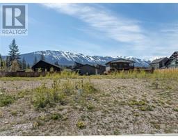 1612 Cedar Street, golden, British Columbia