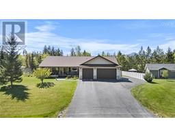 1333 8th Avenue N, creston, British Columbia