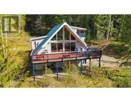 909 Carney Bridge Road, salmo, British Columbia