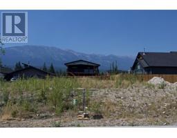 1608 CEDAR Street, golden, British Columbia