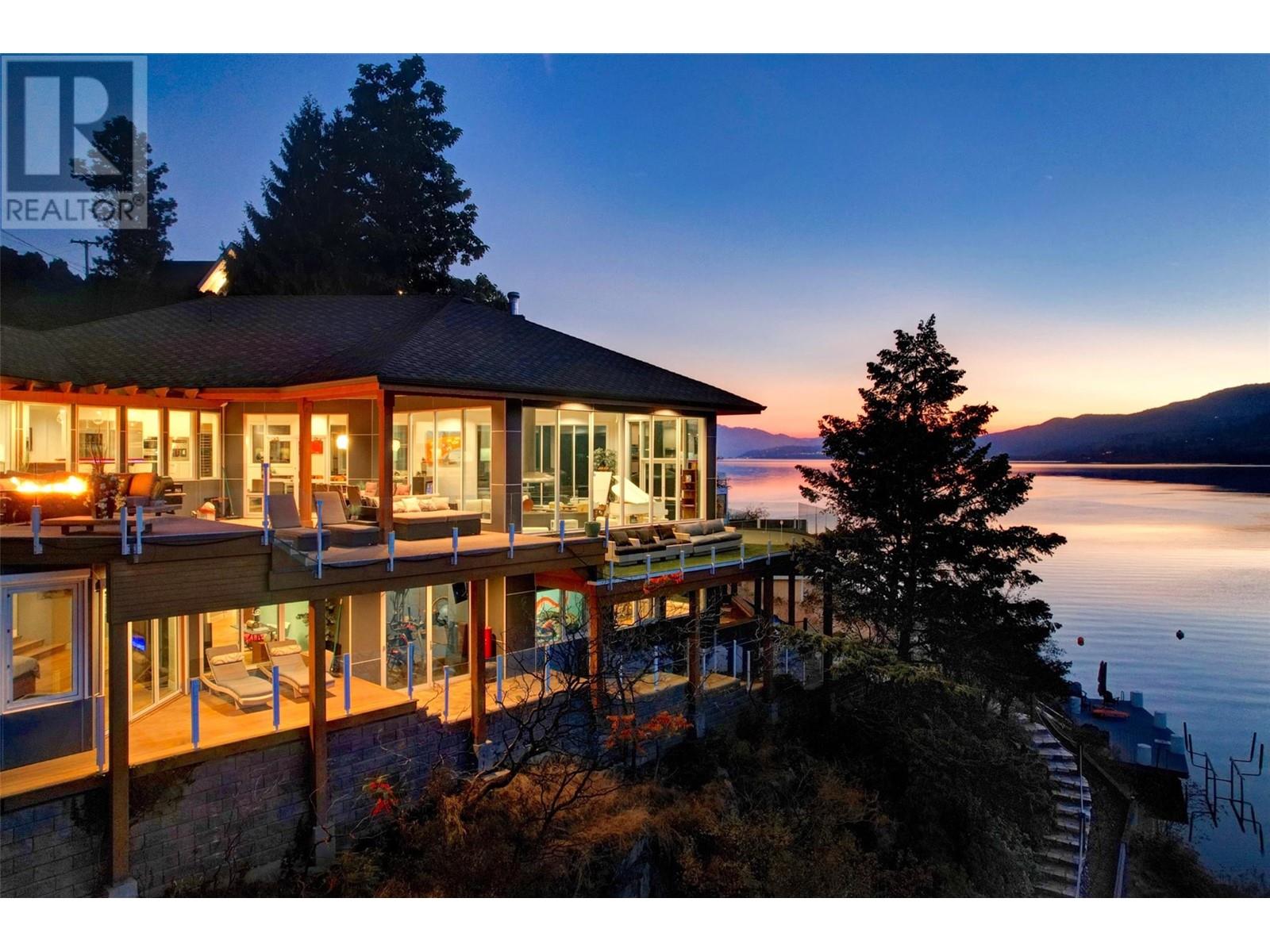 2100 Dewdney Road, kelowna, British Columbia
