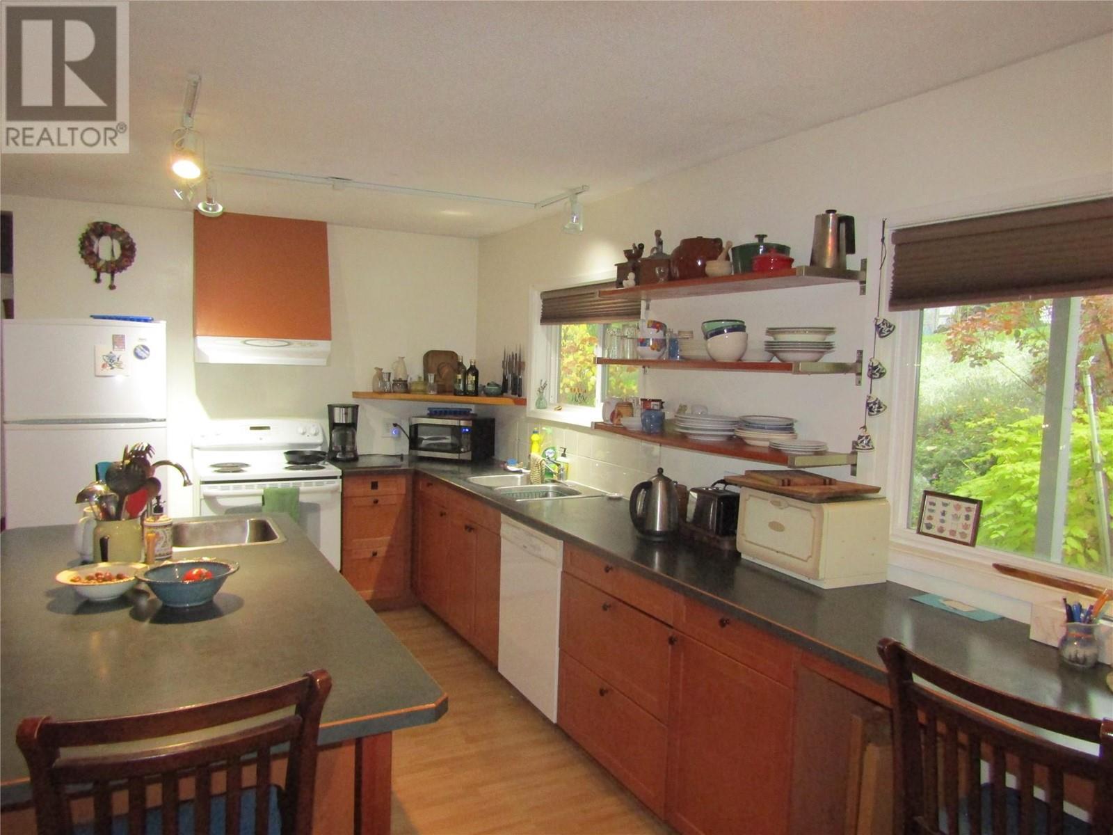 5855 Spencer Road, grand forks, British Columbia