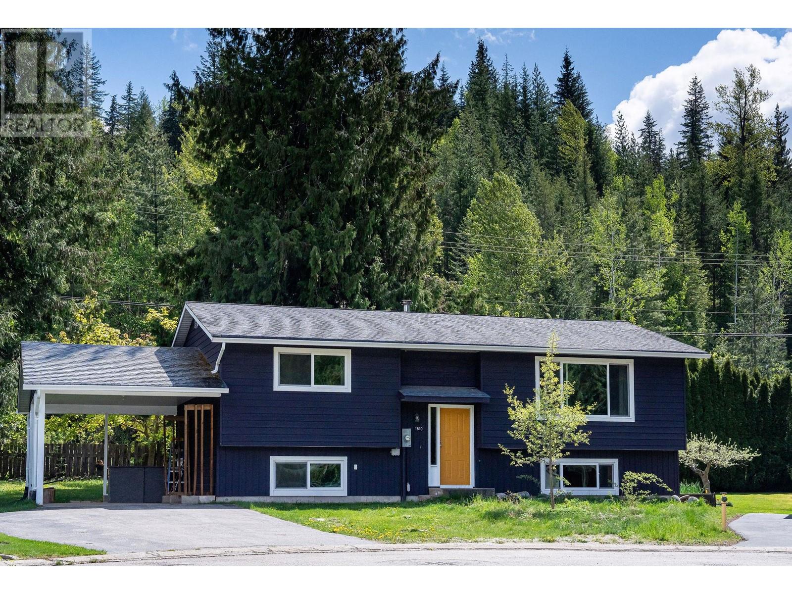 1810 Dallas Road, revelstoke, British Columbia