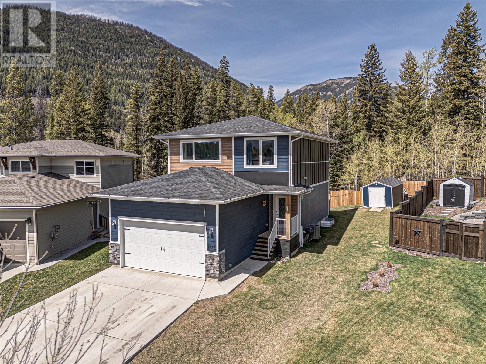 1317 CHERRYWOOD Boulevard, sparwood, British Columbia