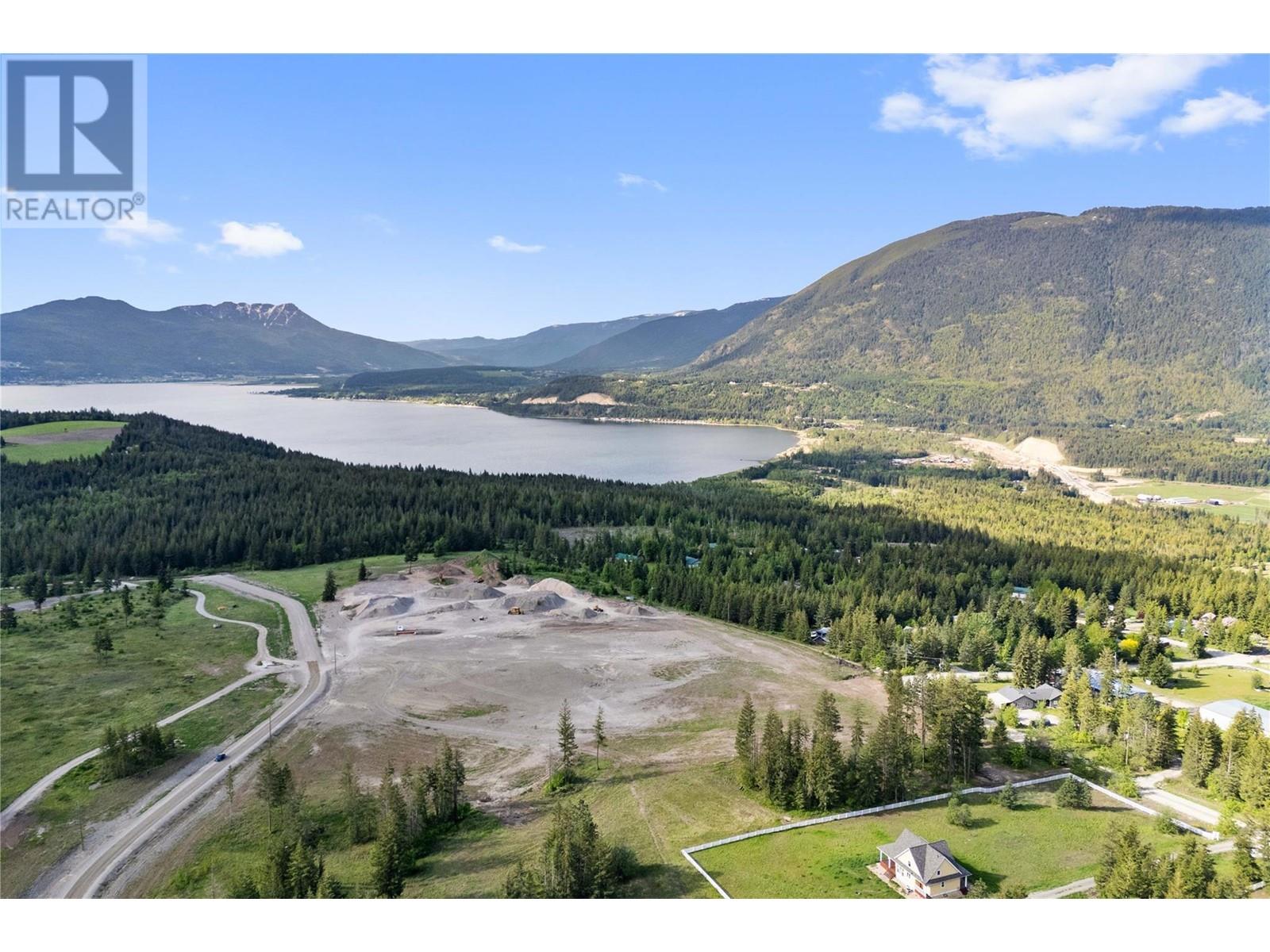3690 Ford Road, tappen, British Columbia