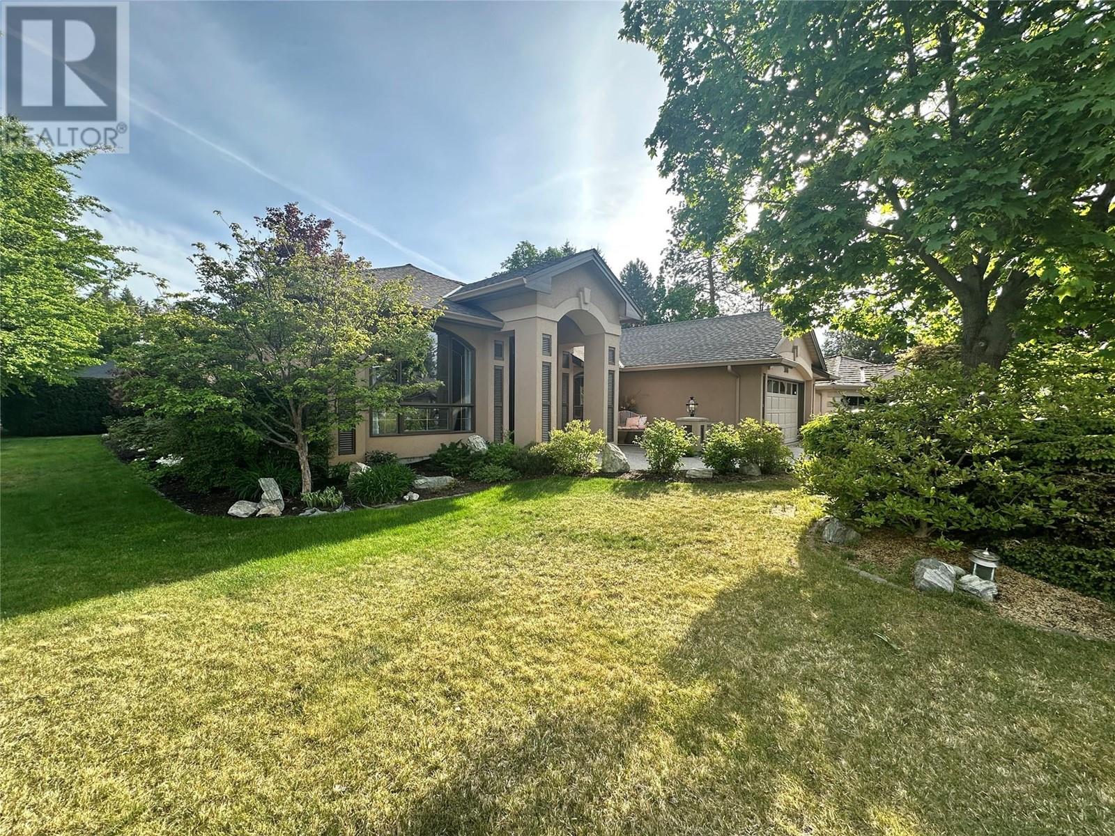 3886 Gallaghers Grange, kelowna, British Columbia