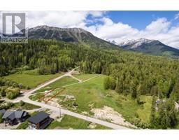 1683 MCLEOD Avenue, fernie, British Columbia