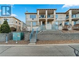 875 SAHALI Terrace Unit# 305, kamloops, British Columbia