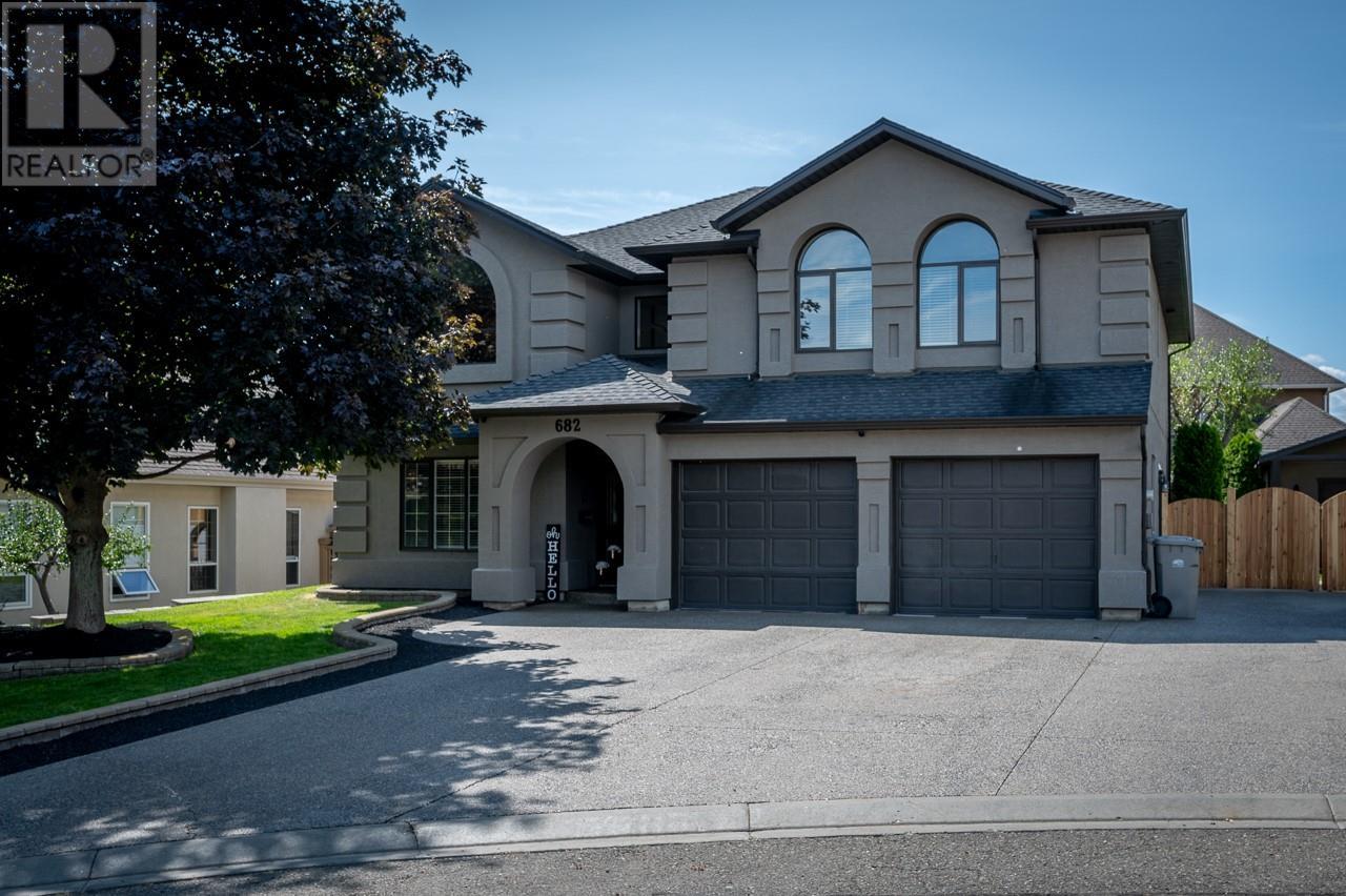 682 SANDSTONE Place, kamloops, British Columbia