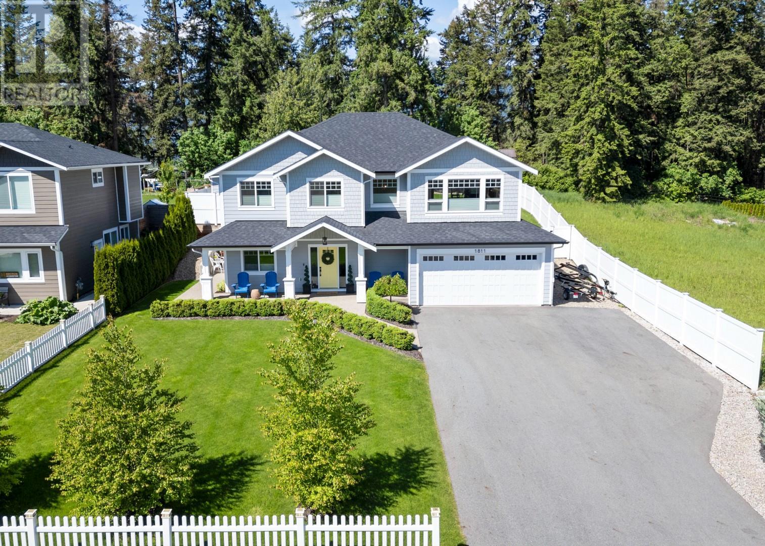 1811 22 Street NE, salmon arm, British Columbia