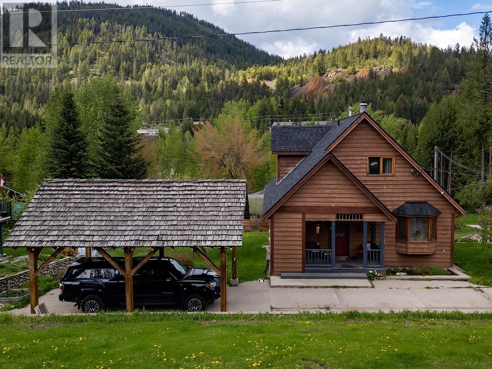 1190 Black Bear Drive, rossland, British Columbia