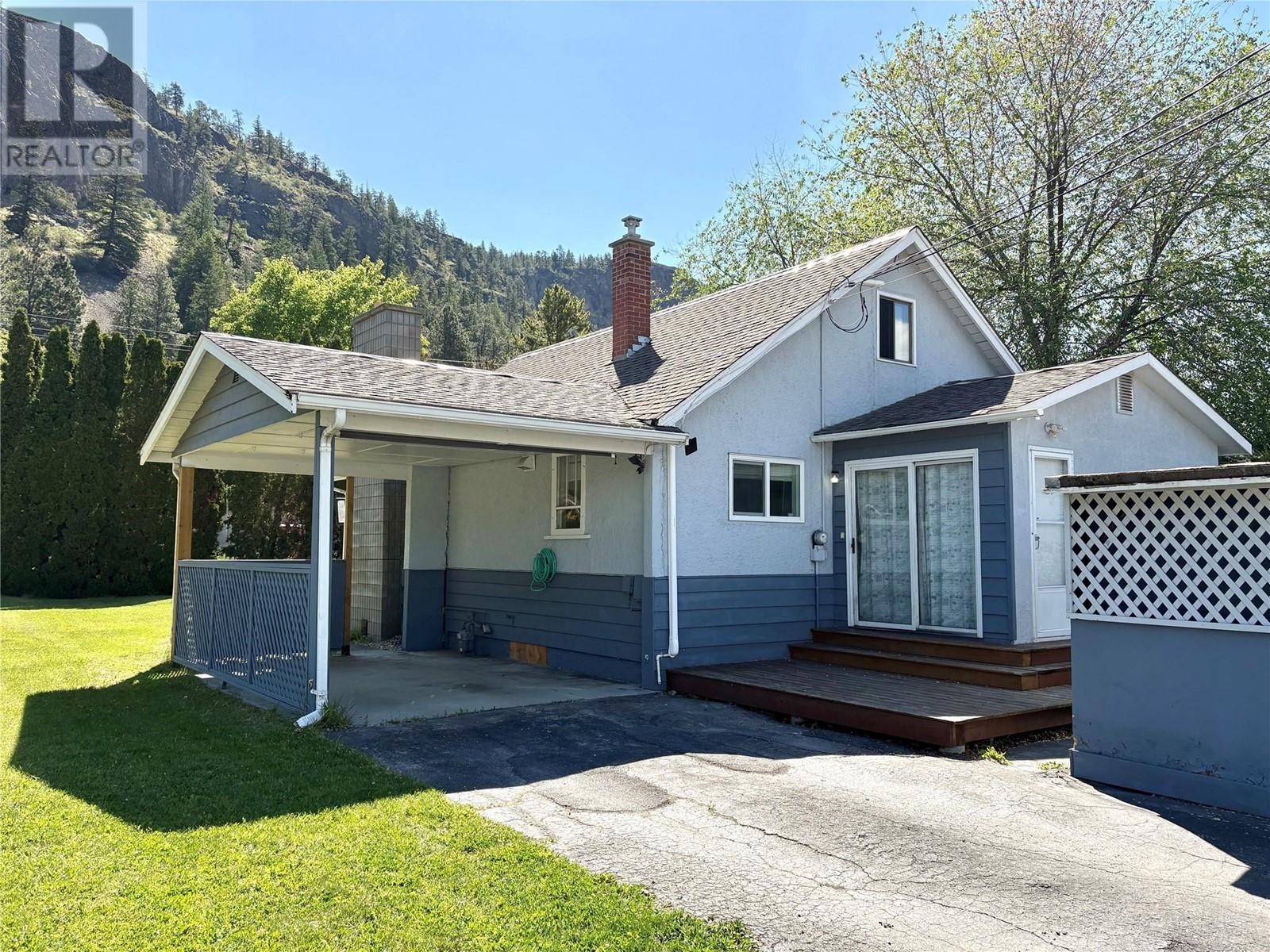 11406 VICTORIA Road S, summerland, British Columbia