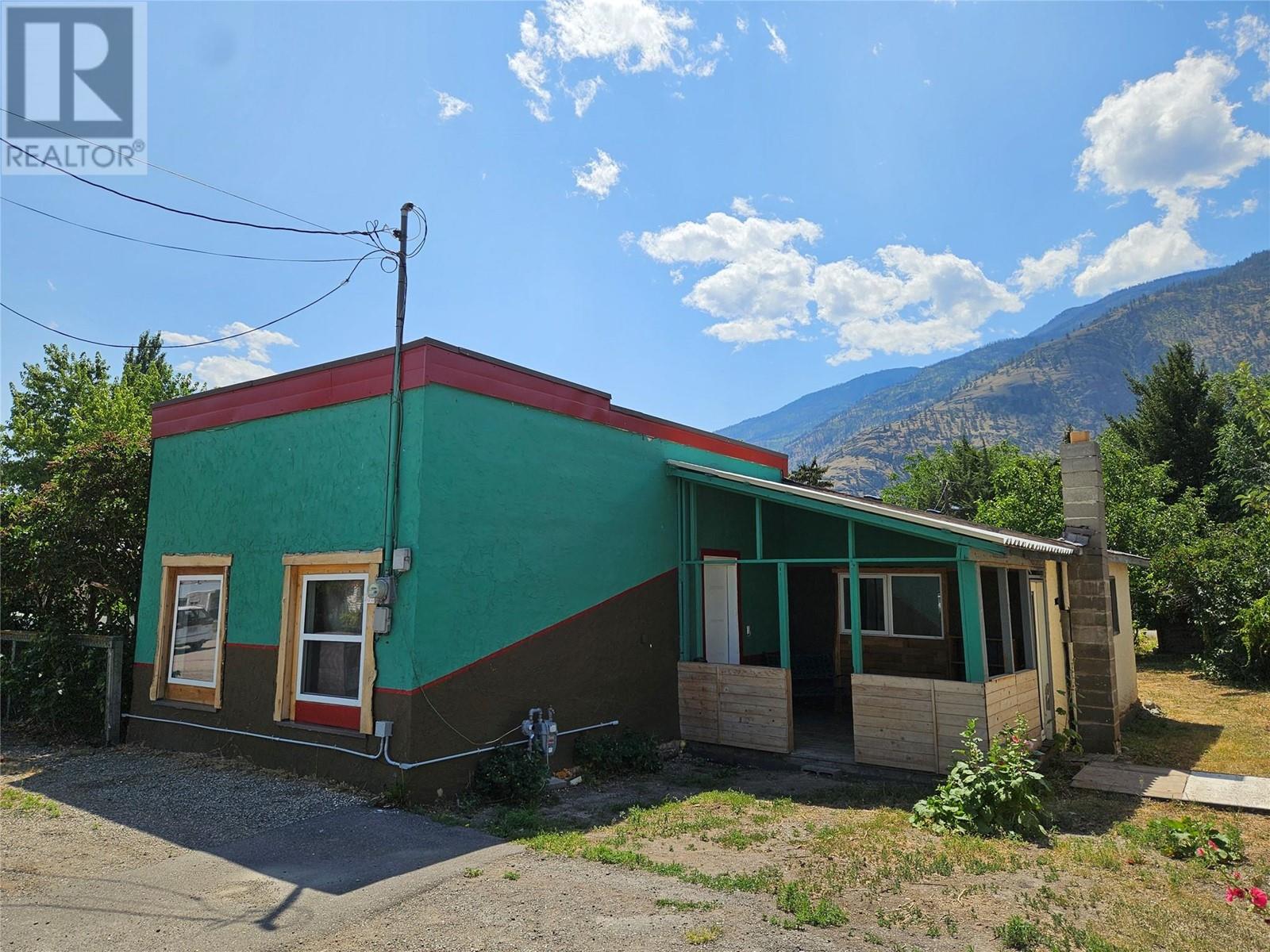 2149 Main Street, cawston, British Columbia