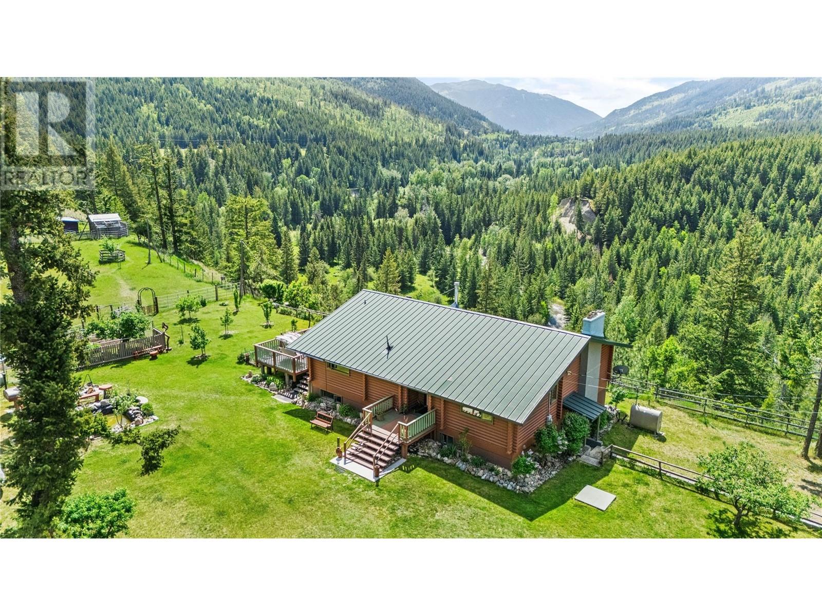 2673 Agate Bay Road, barriere, British Columbia