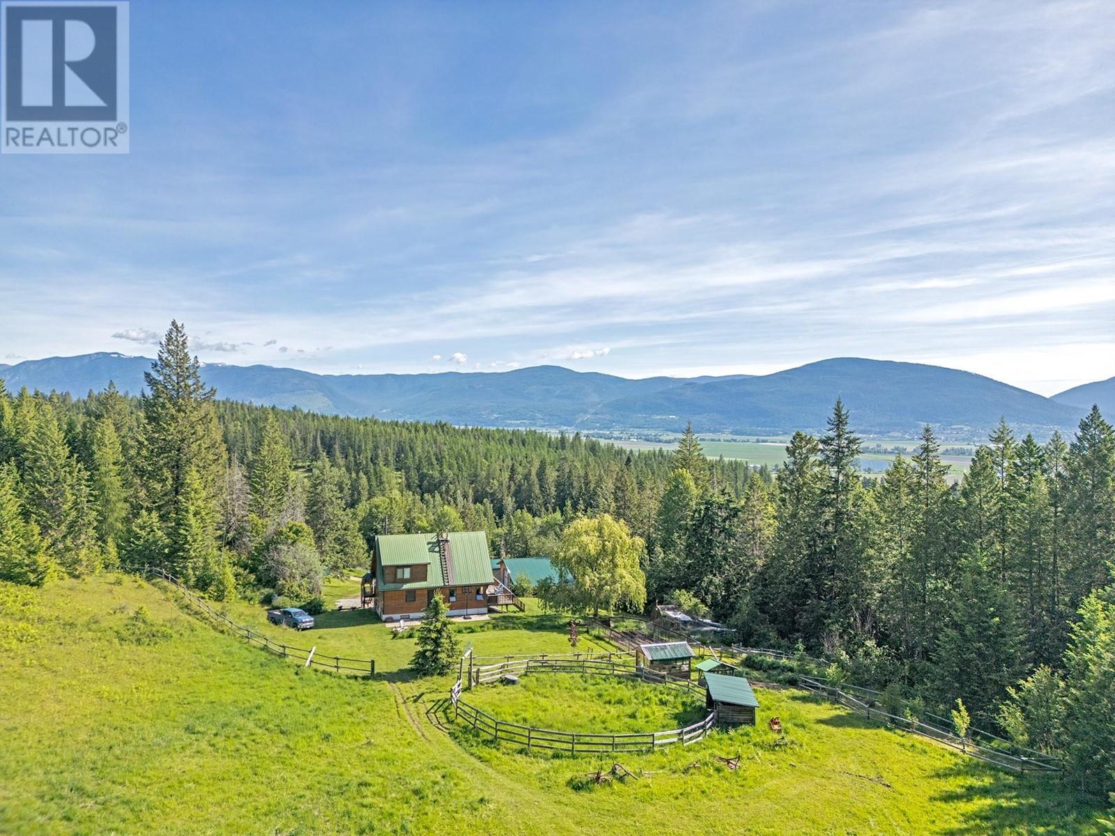 2033 Smith Road, creston, British Columbia