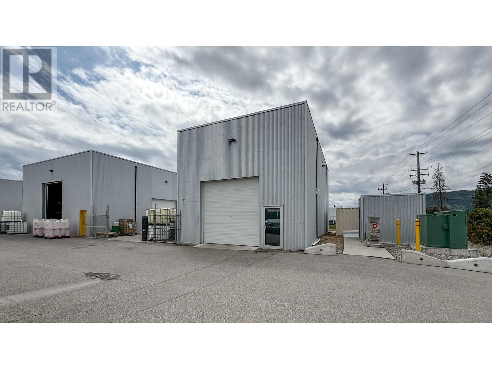 9013 - 9021 Jim Bailey Road, kelowna, British Columbia
