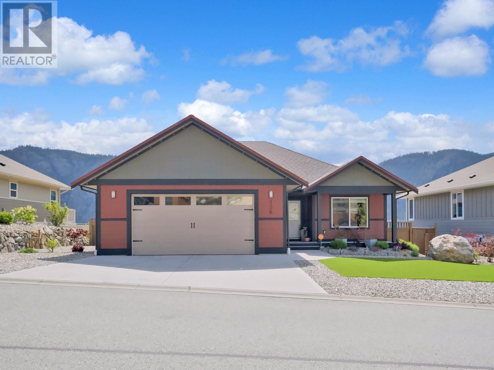 4400 MCLEAN CREEK Road Unit# 136, okanagan falls, British Columbia