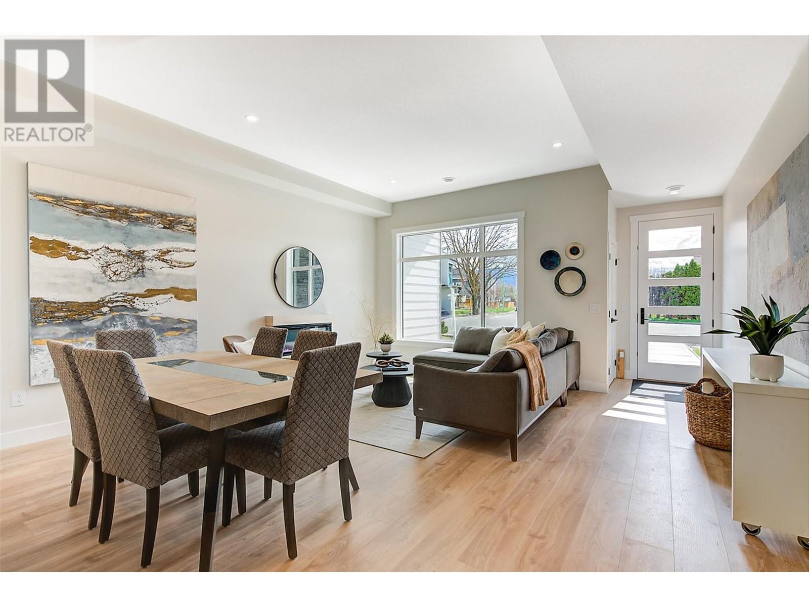 732 Coopland Crescent Unit# 1, kelowna, British Columbia