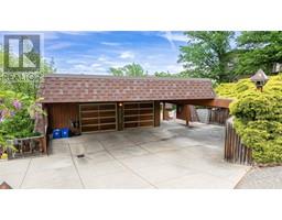 12509 Kinloch Drive, coldstream, British Columbia