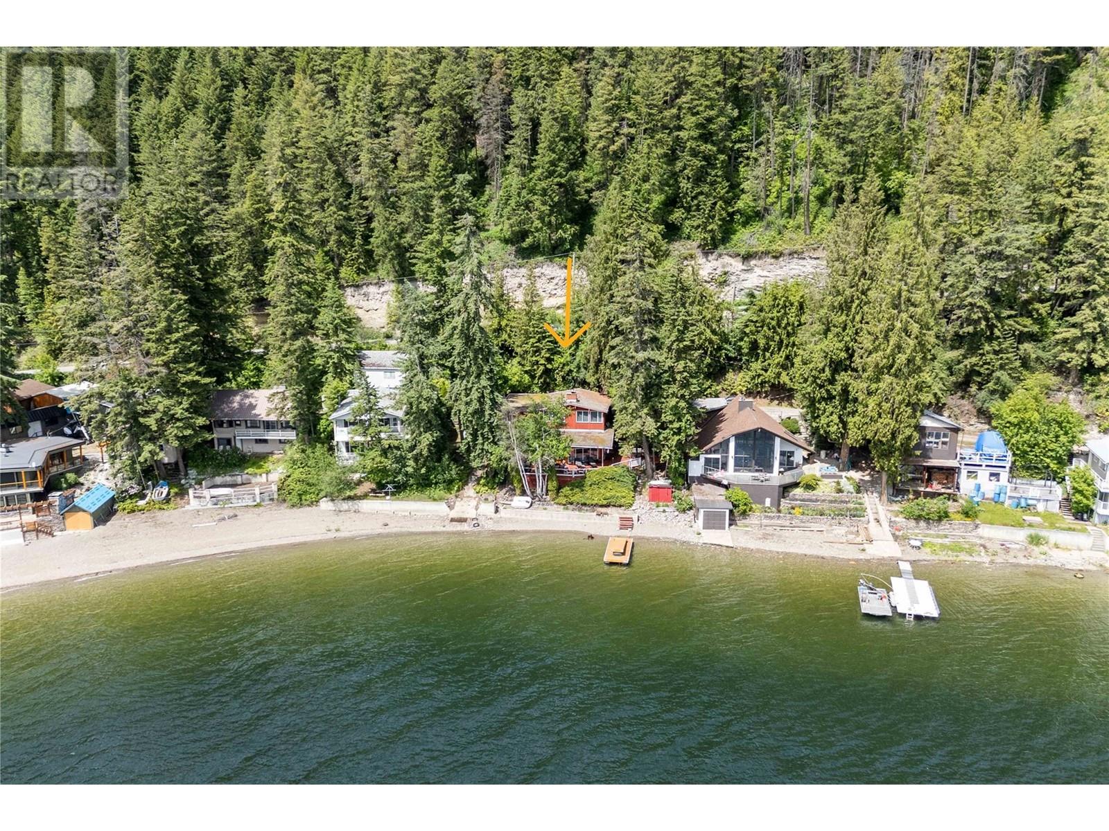 4750 Sunnybrae Canoe Point Road, tappen, British Columbia