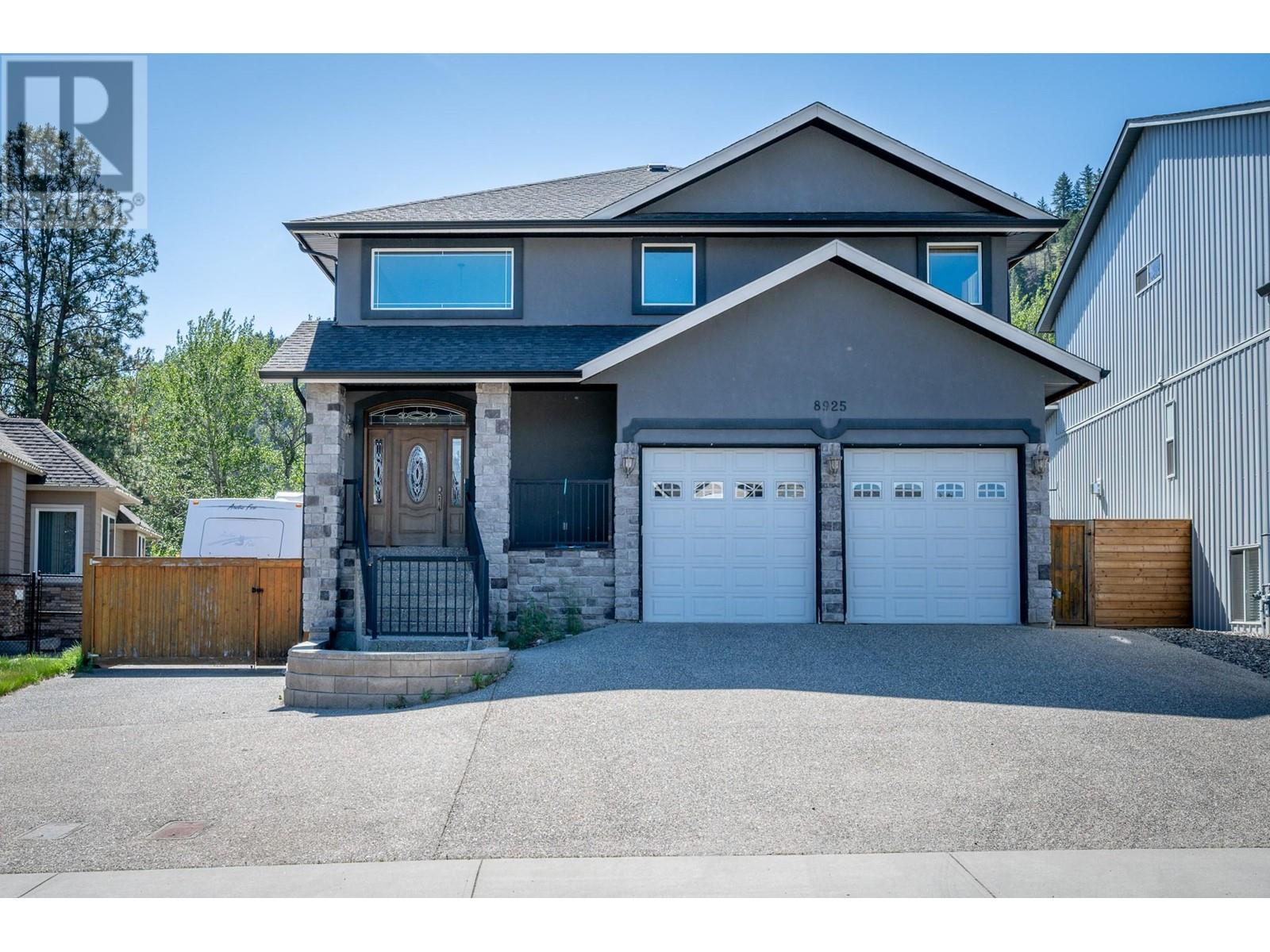 8925 Grizzly Crescent, kamloops, British Columbia