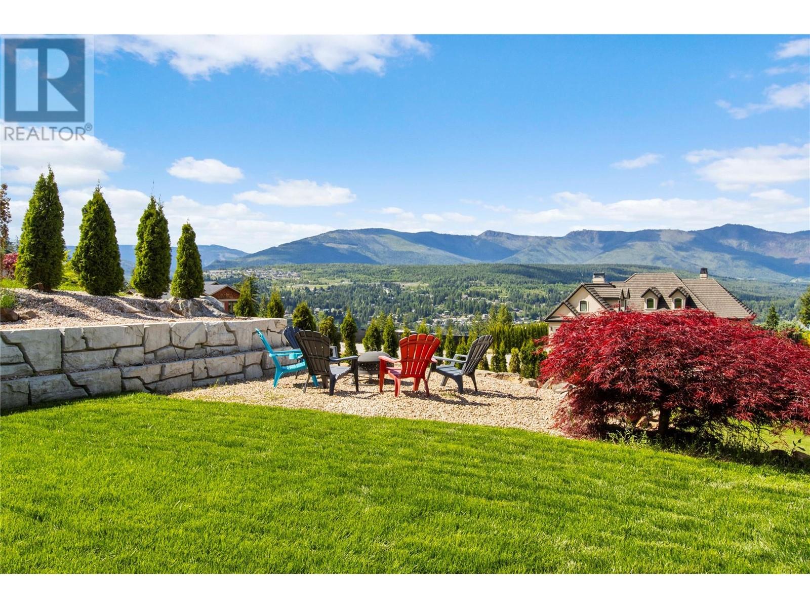 3240 Roncastle Road, blind bay, British Columbia