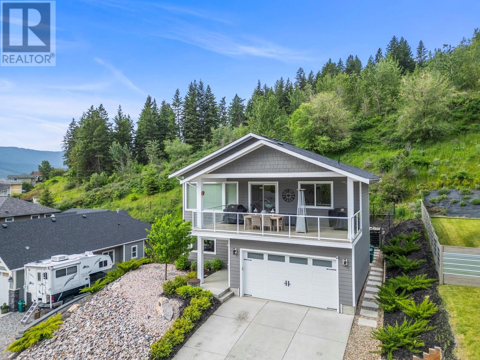 2118 Mountain View Avenue, lumby, British Columbia