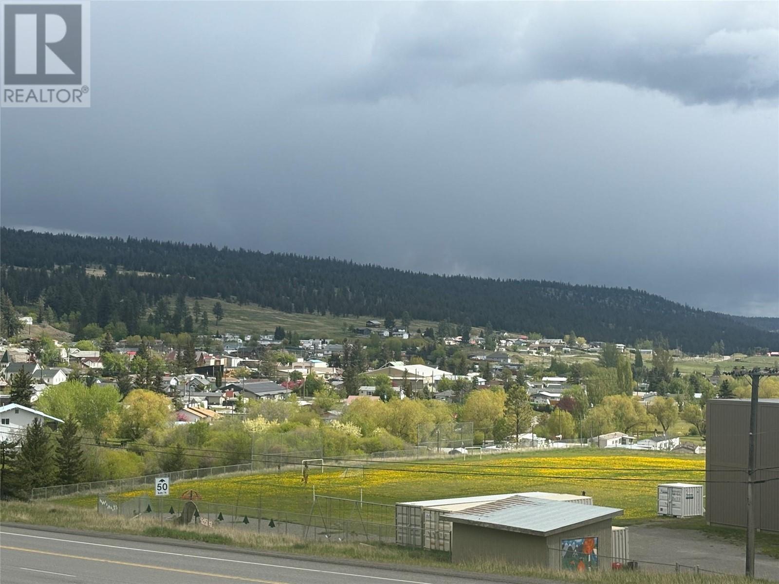 1120 Cariboo Highway, clinton, British Columbia