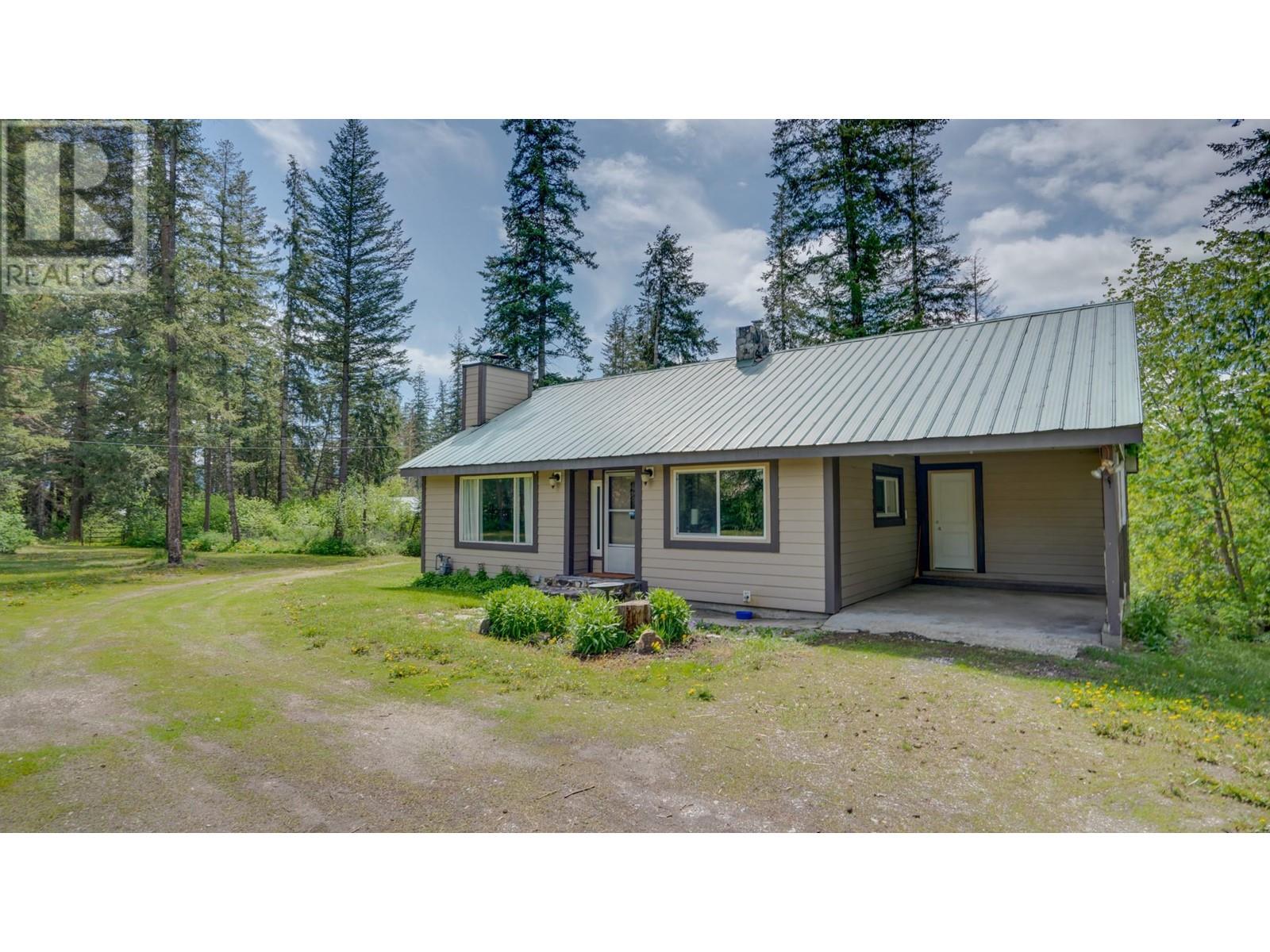 11 Gardom Lake Road, enderby, British Columbia